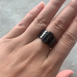 Unique Number Ring